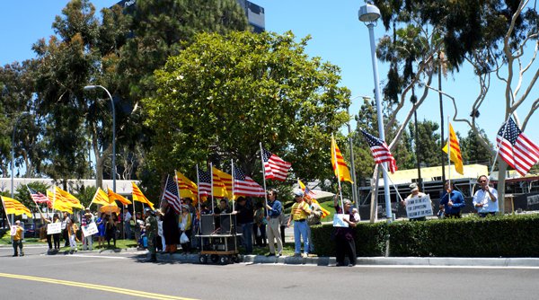 bieutinh costa mesa 01